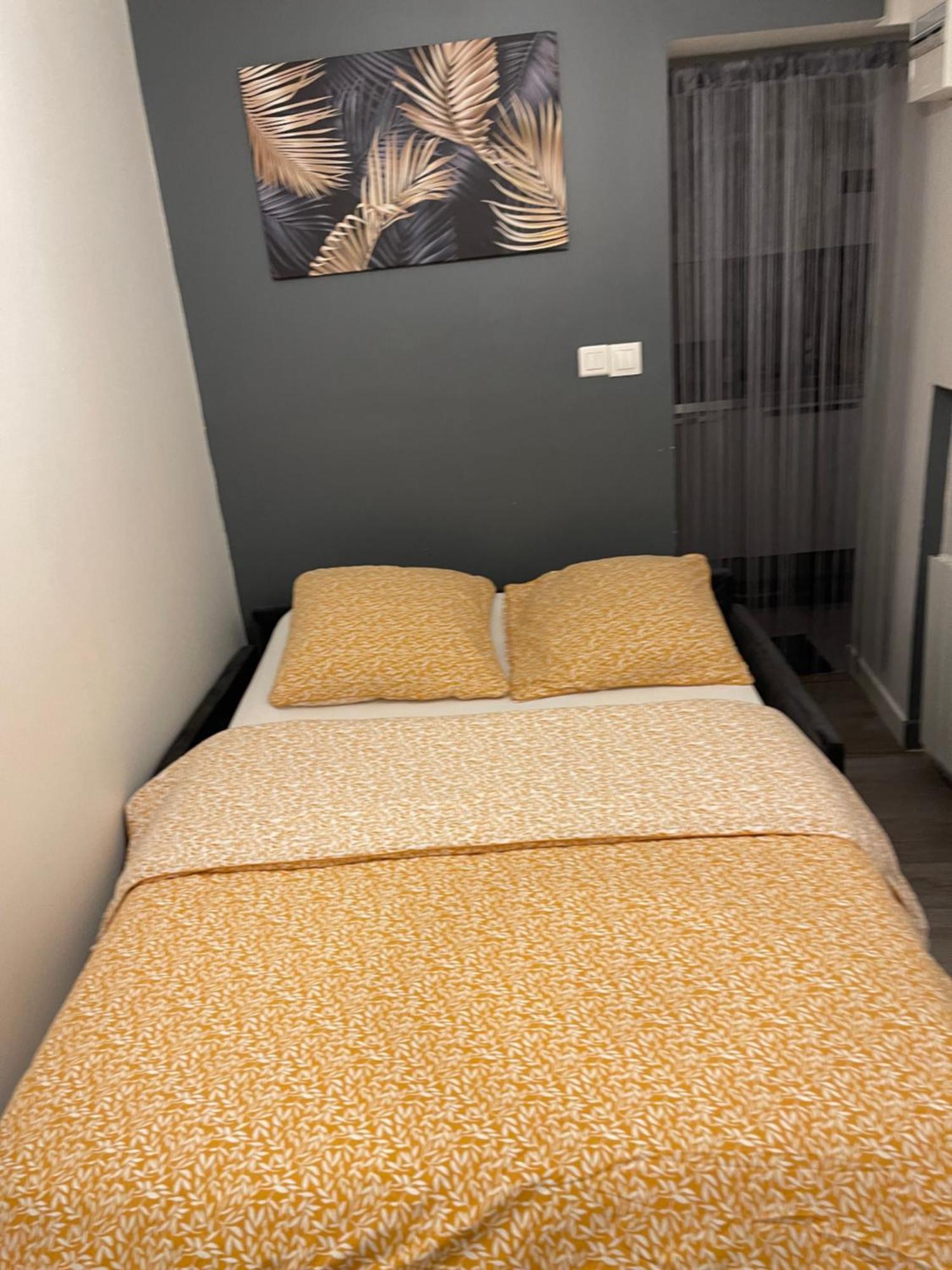 Studio Entierement Equipe A 10 Min De La Defense Suresnes Eksteriør bilde